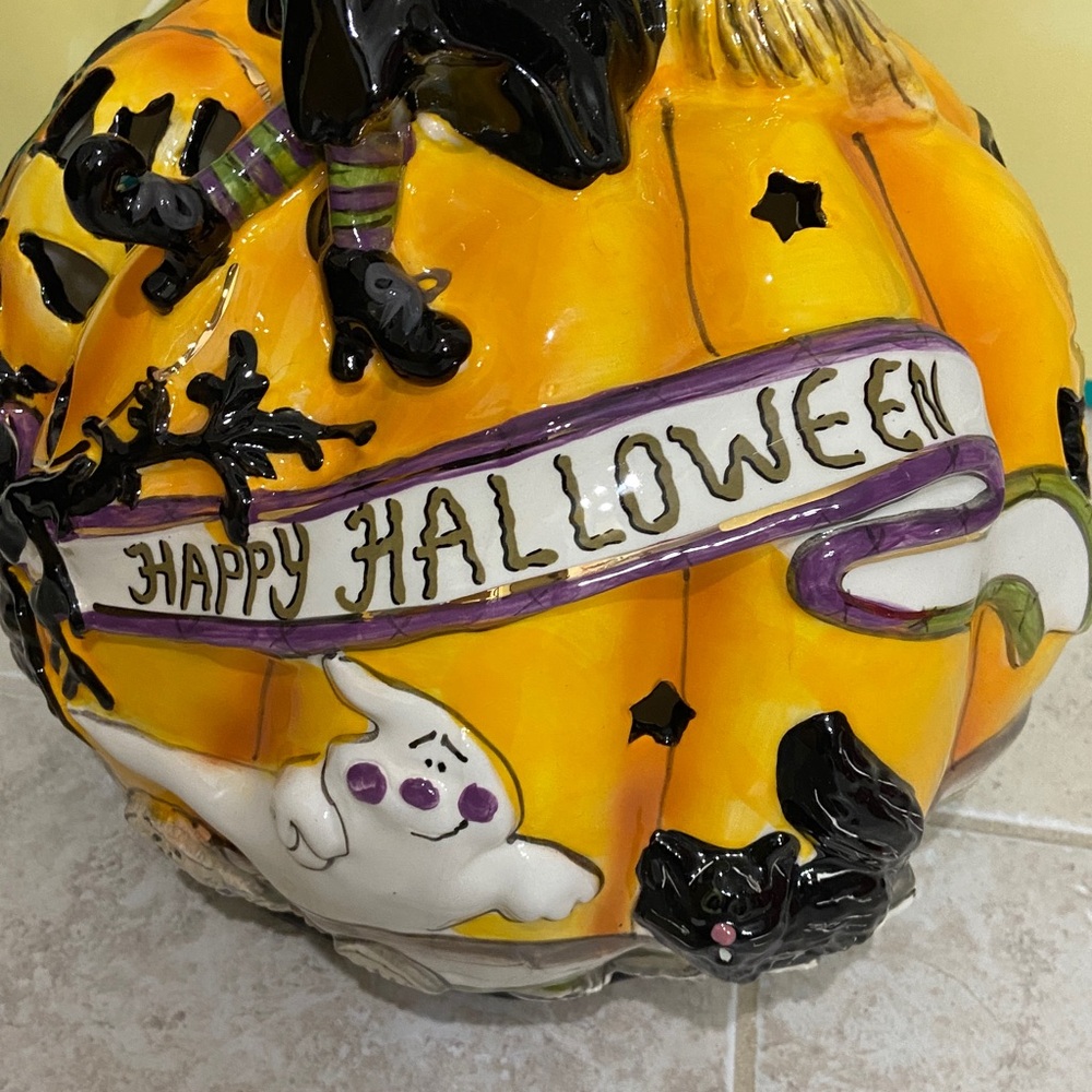 Blue Sky Clayworks GRIZELLDA’S PUMPKIN PATCH Tealight Holder - Picture 2 of 11